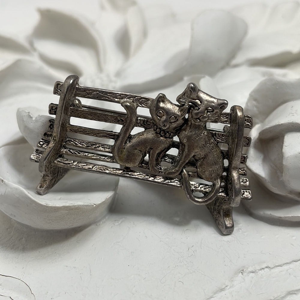 Love Cats Brooch - Picture 5 of 8